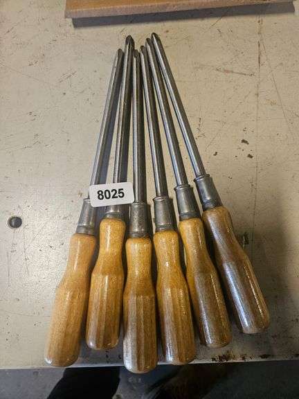 Wooden Handle Screwdriver image