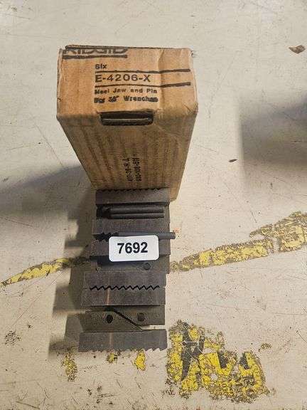 Ridgid Heel Jaw and Pin for Wrenches image