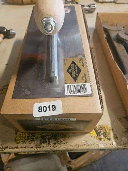 Harrington Notched Trowel image