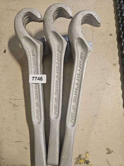 Cast Aluminum Valve Wrench image