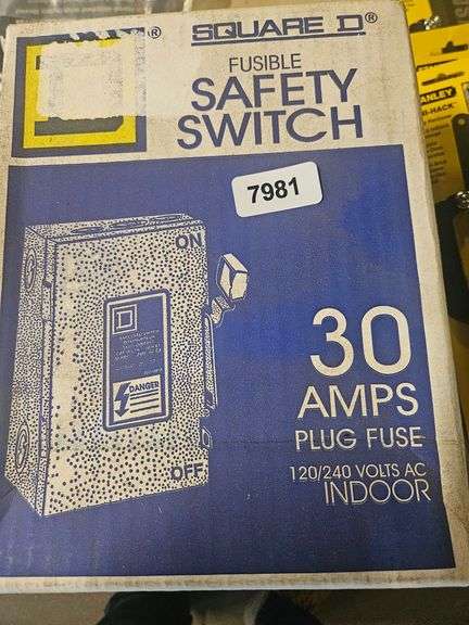 Square D Fusible Safety Switch 30 AMPS Plug Fuse image