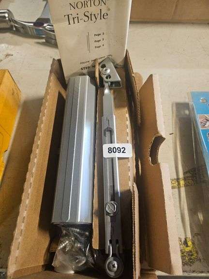 Norton Tri Style Door Hinge image