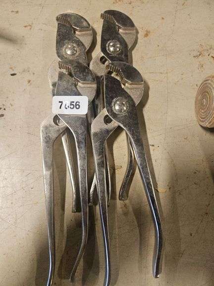Adjustable Pliers image