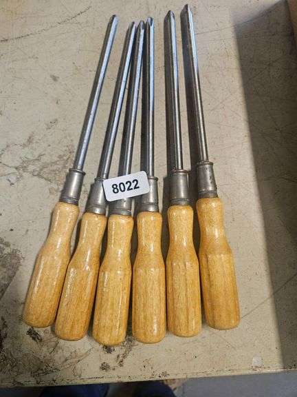 Wooden Handle Screwdriver image