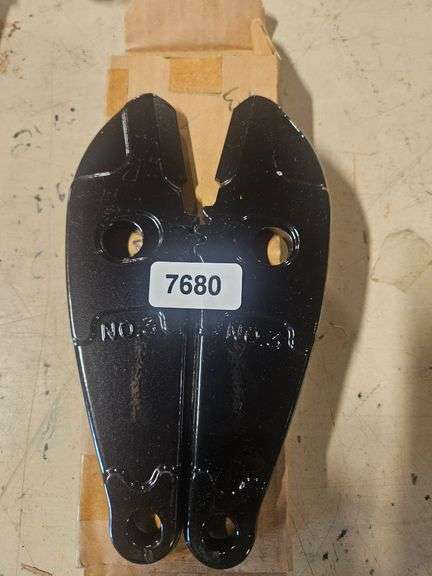 Bolt Cutter Jaws only image