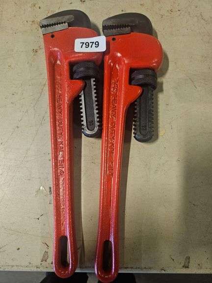 Heavy Duty Pipe Wrench image