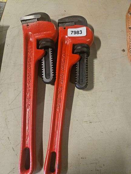 Heavy Duty Pipe Wrench image