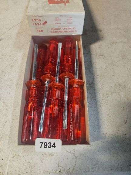 Quick Wedge Screwdrivers image