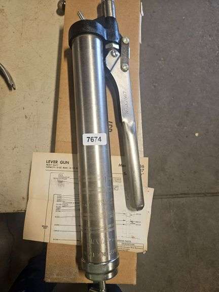 Lever Gun Grease Gun image