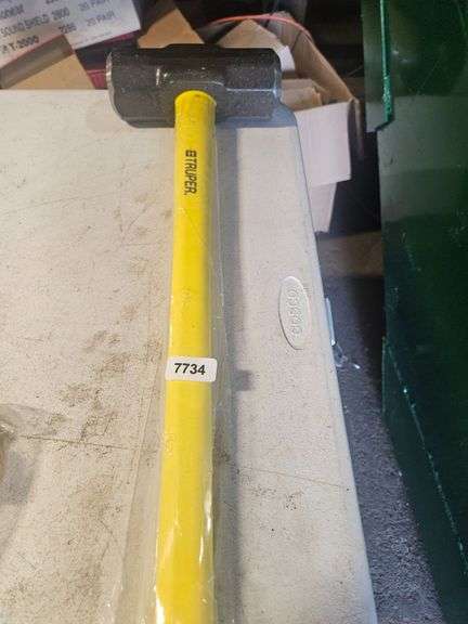 Truper Sledge Hammer image