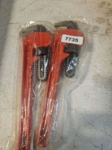 Heavy Duty Pipe Wrench image