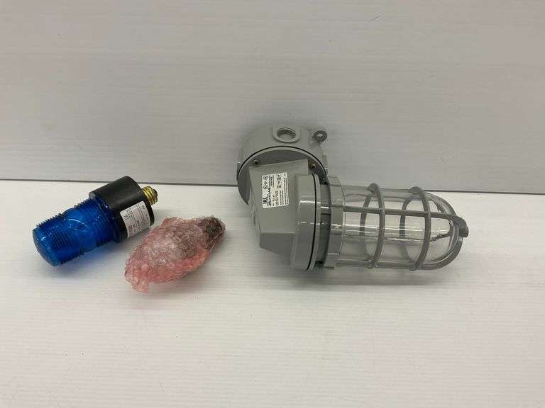 Industrial Hazardous Location Lighting Fixture with Microstrobe Bulb image