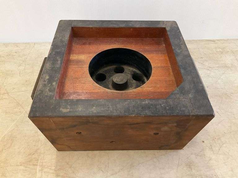 Industrial Pattern Shop Mold image