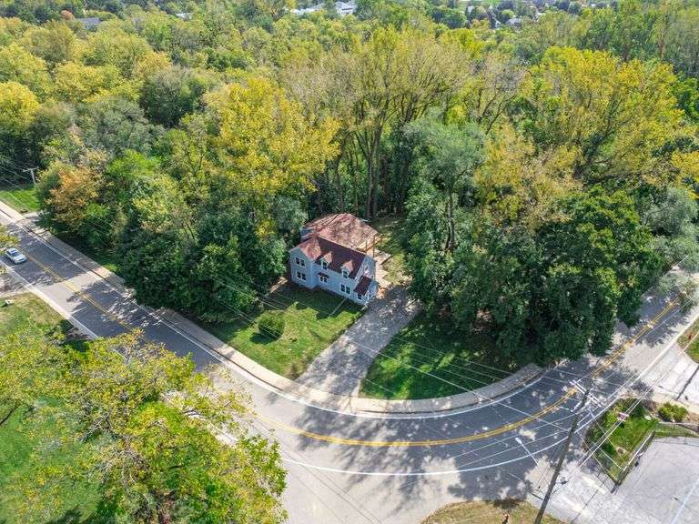 197 W Main Street, Fontana, WI 53125 image