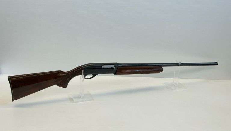 Remington "Model 1100" 12 Gauge Shotgun image