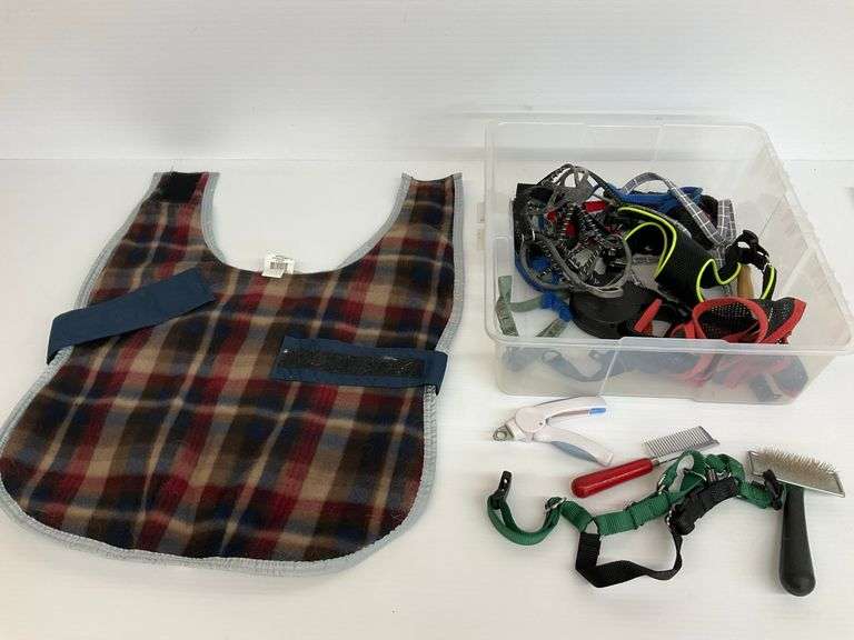 Dog Supplies: Coat, Leashes, Harnesses, Grooming Tools image