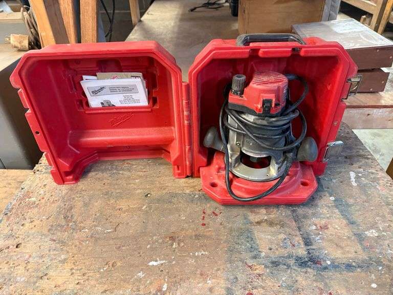 Milwaukee Heavy-Duty Router Motor in Carrying Case image