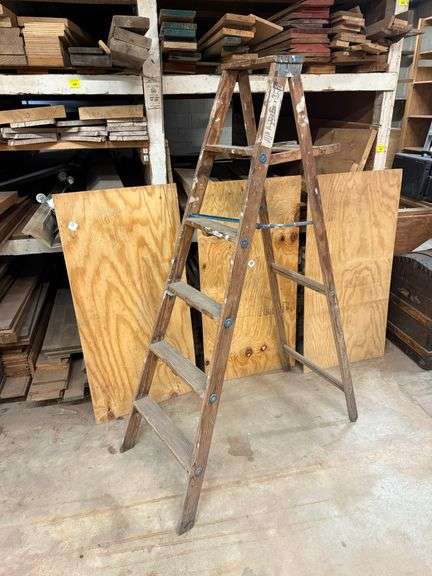 5 ft. Wooden Stepladder image