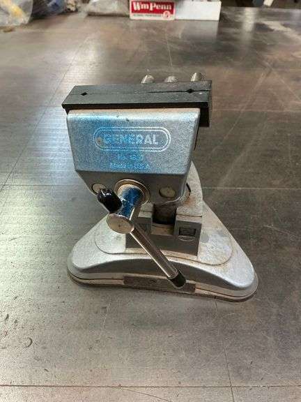 General No. 580 Bench Vise ... Opens to 3 in. Wide image