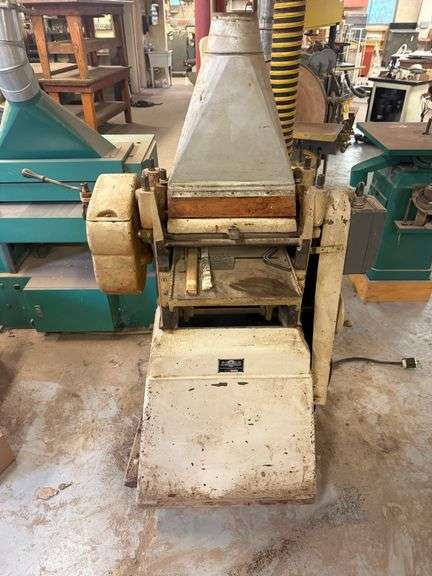 Parks Woodworking Planer ... 65 x 30 x 20 in. image