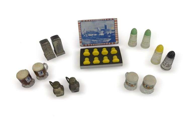 1933-1934 Chicago World's Fair Souvenir Salt & Pepper Shaker Collection image