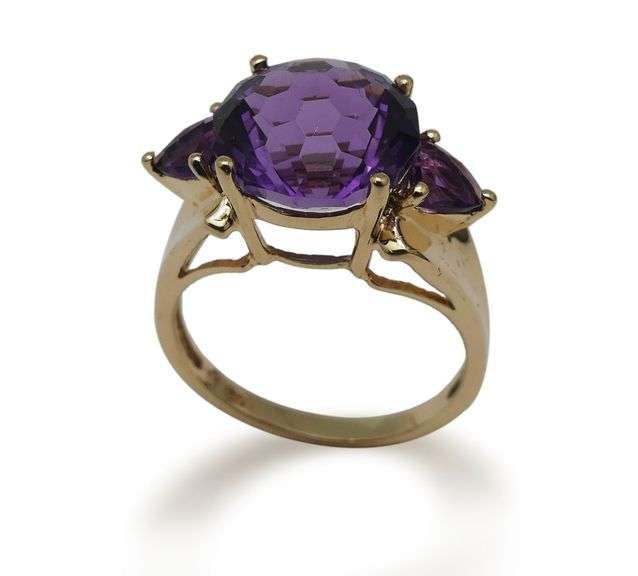 10K Gold Ring with Purple Stones...size 9 image