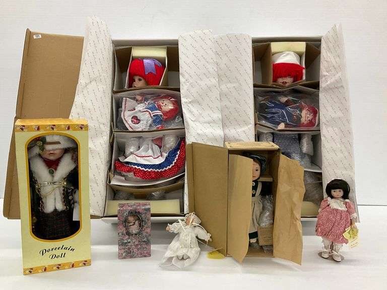 Collectible Porcelain Dolls in Boxes: Goebel, Danbury Mint, Kelly RuBert image