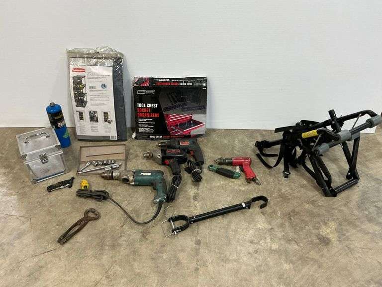 Mixed Lot of Tools and Organizers image