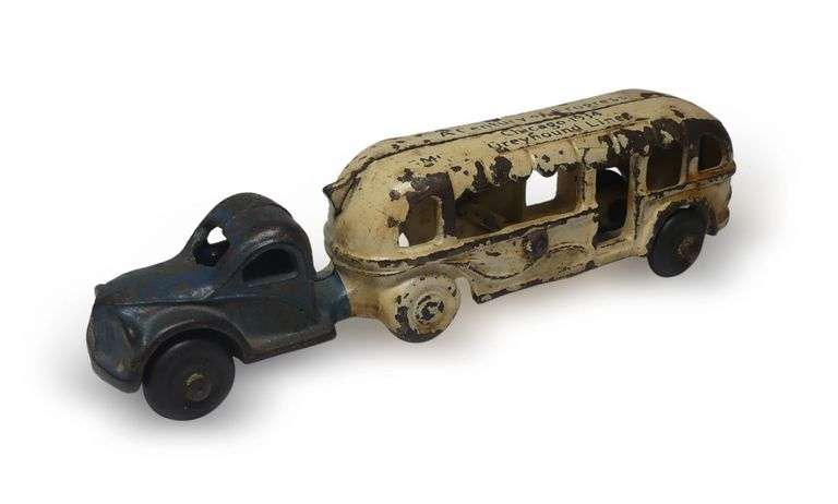 Arcade 1933-1934 Century of Progress Greyhound Lines Cast Iron Toy Truck image