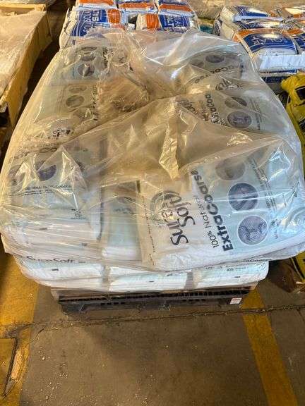 Pallet of Sure Soft Extra Coarse Water Softener Salt ... 40 lbs. Per Bag image