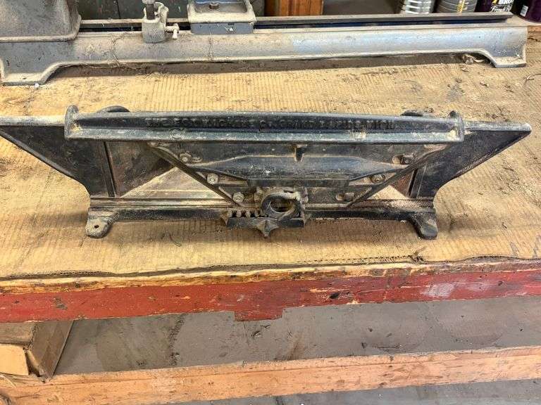 Fox Machine Co. Grand Rapids Mich. Universal Trimmer image