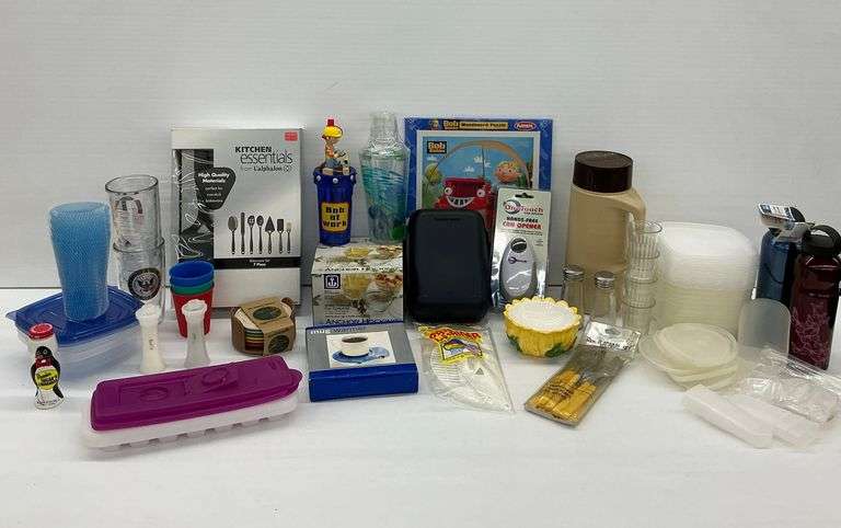 New Kitchen and Household Items - Bob the Builder Puzzle, Thermo Bottle, and More image