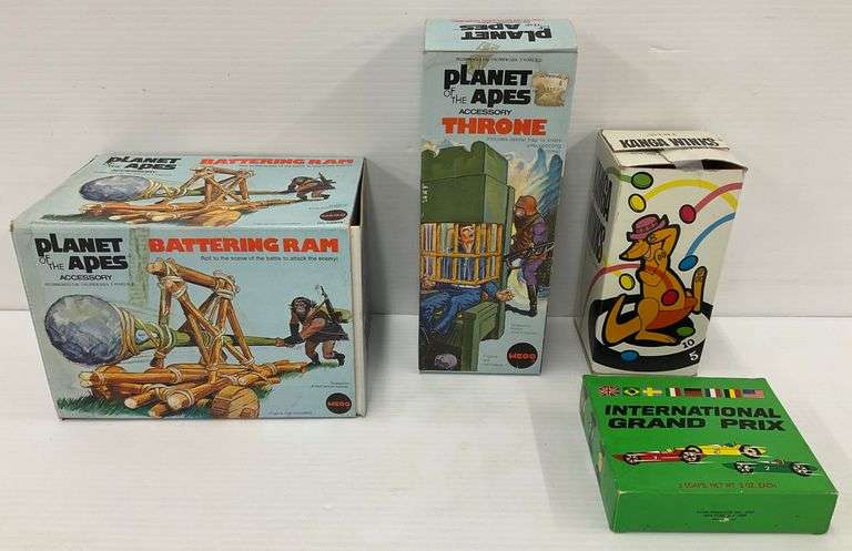 1967 Planet of the Apes MEGO Accessory Throne & Battering Ram, Avon Soap and Kanga Winks Bubble Bath image