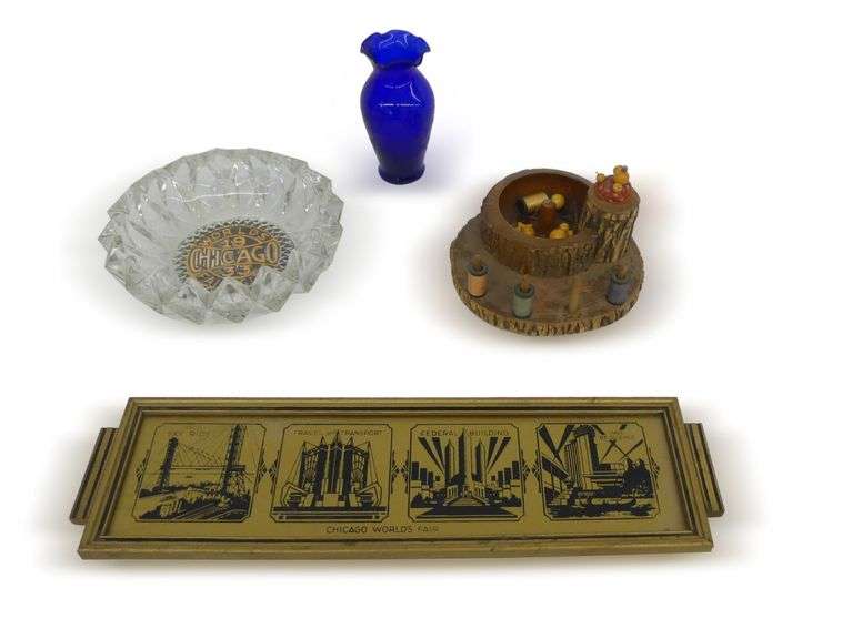 Chicago World's Fair Memorabilia Lot - Tray, Ashtray, Sewing Holder and Vase image