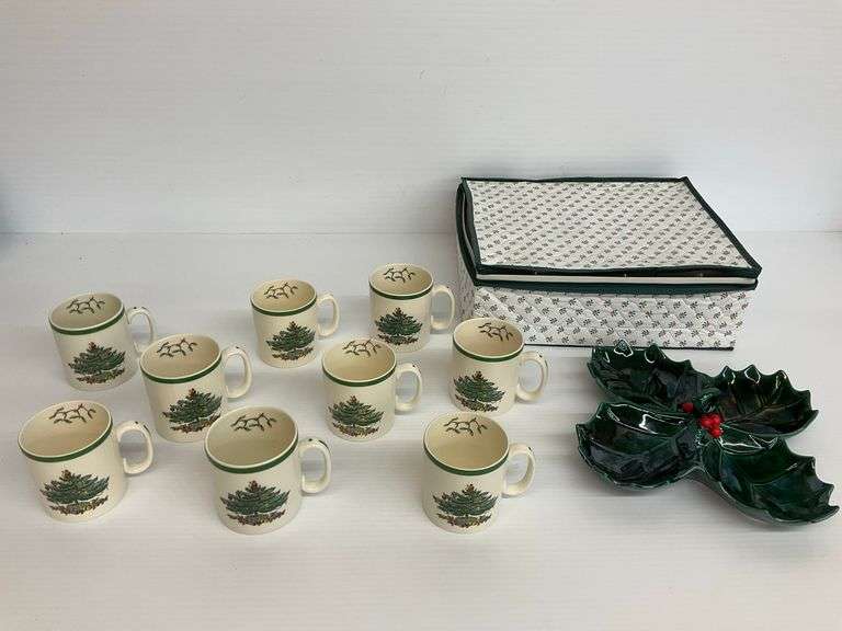 Spode Christmas Tree Mugs and Holly Serving Dish image