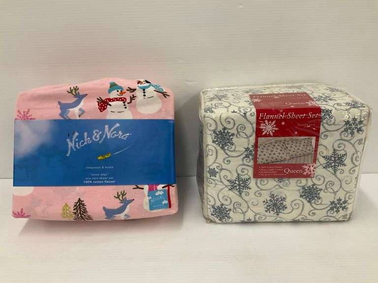 New Nick & Nora "Snow Dayz" Twin Sheet Set & North Crest Queen Flannel Sheet Set image