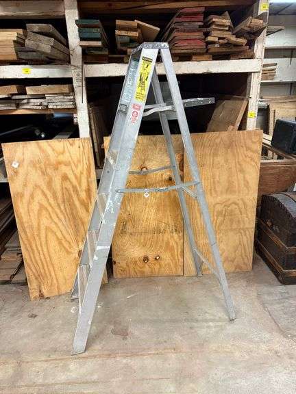 Keller Ladders 5 ft. Aluminum Stepladder image