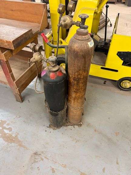 Welding Cart and Gauges image