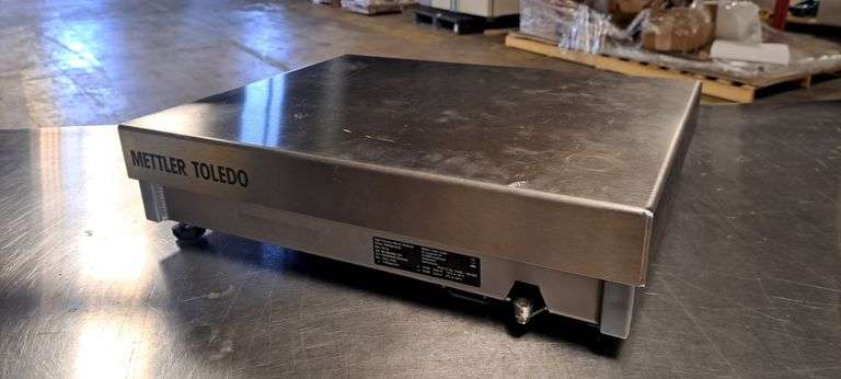 Mettler Toledo High Precision Bench Platform Scale PBK989-B120 ... No Cord or Display image