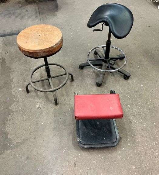 Assorted Stools ... See Photos image