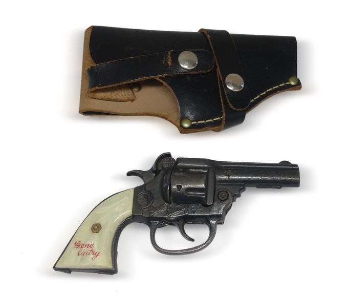 Gene Autry Toy Cast Iron Cap Gun with Holster image