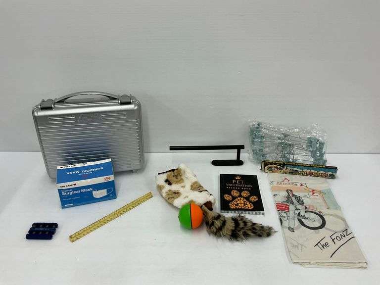 "The Fonz" Pillowcase, Face Masks, Pet Supplies, Paper Towel Holder, & More image