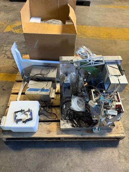 Pallet of Assorted Scientific Lab Equipment image