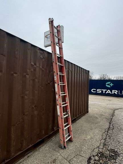 Werner 24ft Fiberglass Extension Ladder image