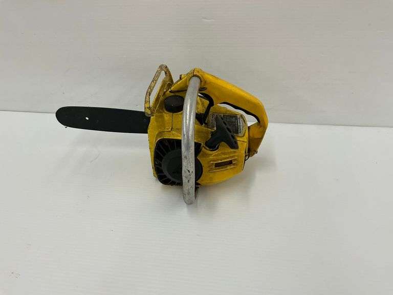 McCulloch Mini Mac 35 Chainsaw..., has compression image