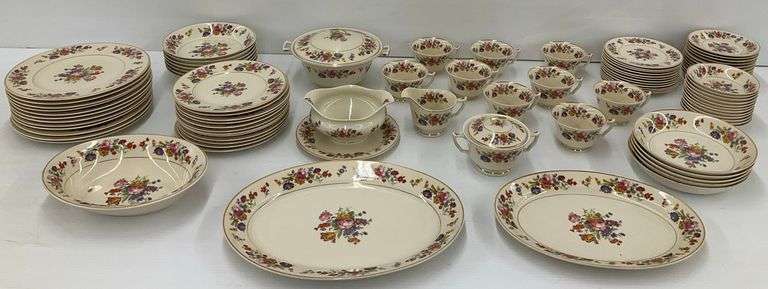 Old Ivory Syracuse China Floral Dinnerware Set image