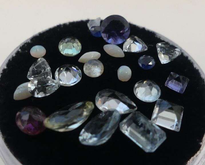 Assorted Loose Gemstones....5.95 carats image