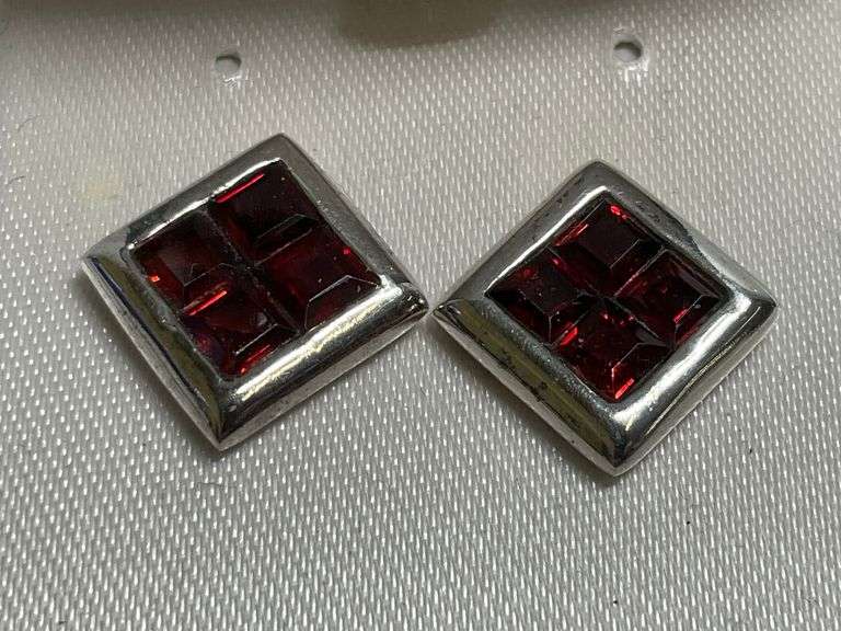 Sterling Silver Garnet Square Earrings image