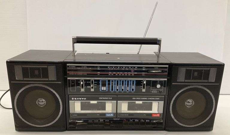 Sanyo C35 Portable Mini Component System Boombox...powers on. image