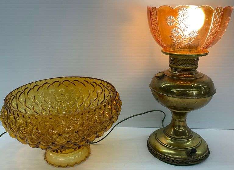 Vintage Brass Finish Electrified Oil Lamp & an  Amber Glass Lamp Shade image